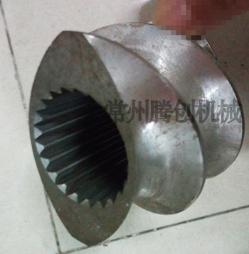 關于大型內(nèi)螺紋的旋風銑削加工知識解析(二)